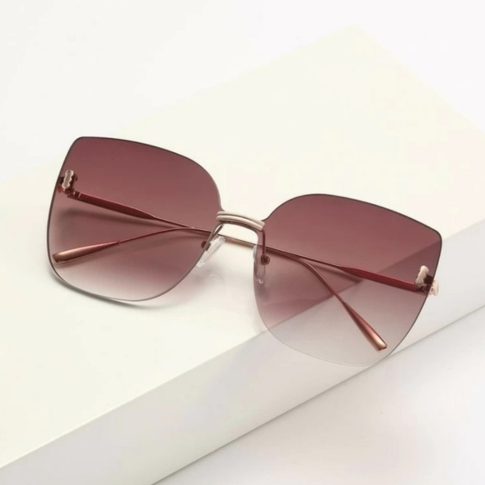 ✨️ Pink Gradient Oversized Rimless Sunglasses ✨️ - Picture 3 of 7